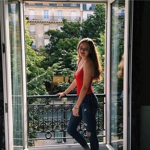 Meet your Posher, Julia